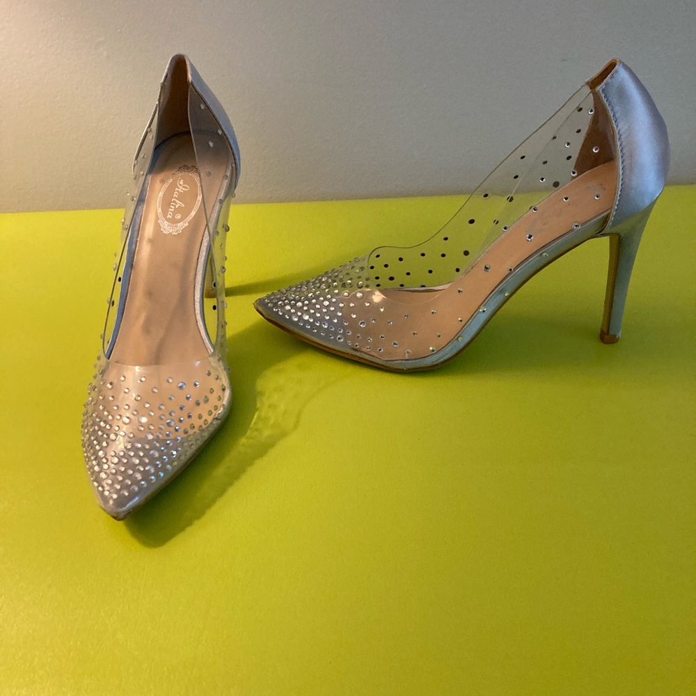 New in box! Italica clear pump